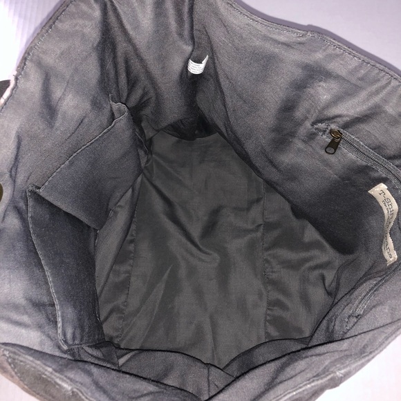 T-Shirt & Jeans Gray & Tan Tote Purse w/ Tassels - Picture 7 of 11